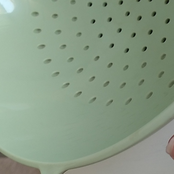 Pioneer Woman Colander - Picture 7 of 8